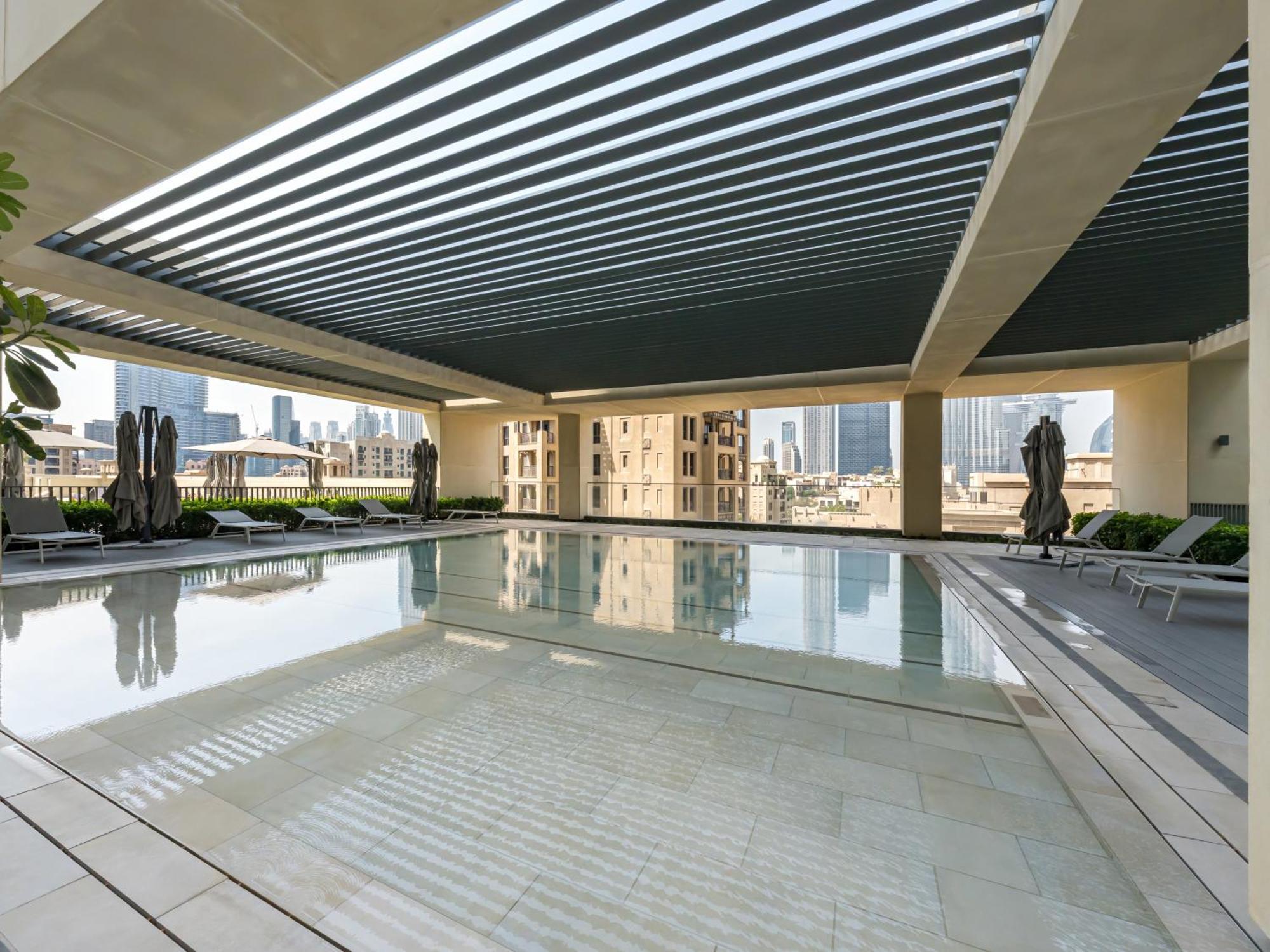 Luxurious 2br In Downtown Pool And Gym Access Apartment *
