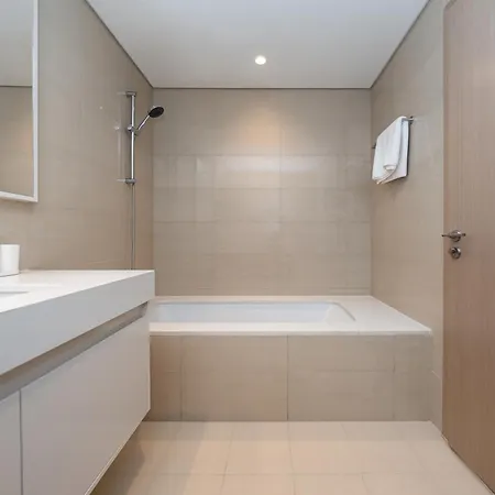 Luxurious 2Br Apt In Downtown Pool And Gym Access Dubai Exterior photo