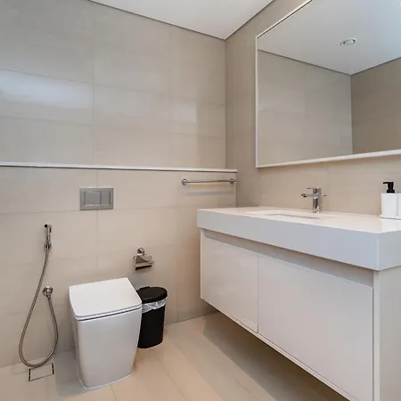 Luxurious 2Br Apt In Downtown Pool And Gym Access Dubai Exterior photo