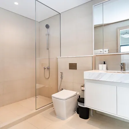 Luxurious 2Br Apt In Downtown Pool And Gym Access Dubai Exterior photo